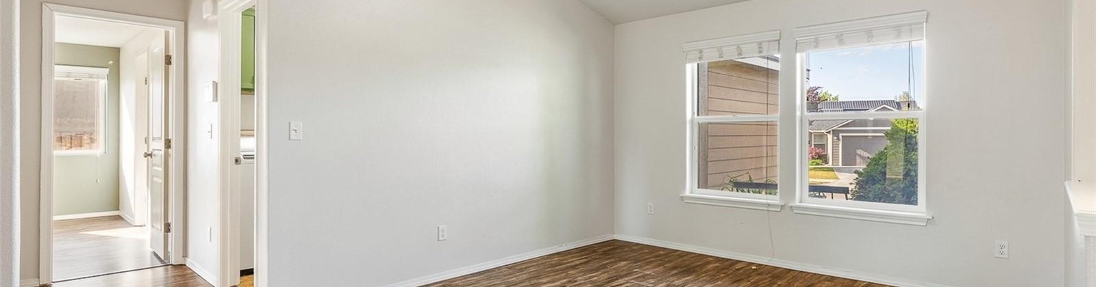 4th Place, Kennewick, Washington 99336, 3 Bedrooms Bedrooms, ,2 BathroomsBathrooms,Site Built-owned Lot,For Sale,4th Place,283899