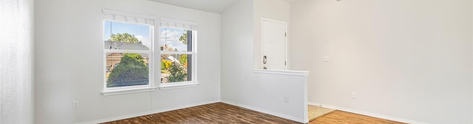 4th Place, Kennewick, Washington 99336, 3 Bedrooms Bedrooms, ,2 BathroomsBathrooms,Site Built-owned Lot,For Sale,4th Place,283899