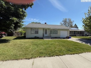 Yelm St, Kennewick, Washington 99336, 2 Bedrooms Bedrooms, ,1 BathroomBathrooms,Site Built-owned Lot,For Sale,Yelm St,283903