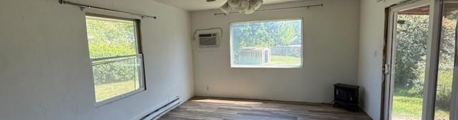 Yelm St, Kennewick, Washington 99336, 2 Bedrooms Bedrooms, ,1 BathroomBathrooms,Site Built-owned Lot,For Sale,Yelm St,283903