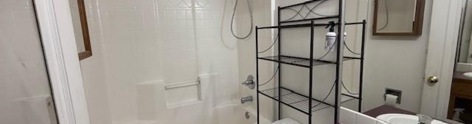 Yelm St, Kennewick, Washington 99336, 2 Bedrooms Bedrooms, ,1 BathroomBathrooms,Site Built-owned Lot,For Sale,Yelm St,283903