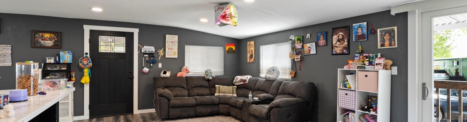 Log Lane, Richland, Washington 99354, 3 Bedrooms Bedrooms, ,1 BathroomBathrooms,For Sale,Log Lane,283912