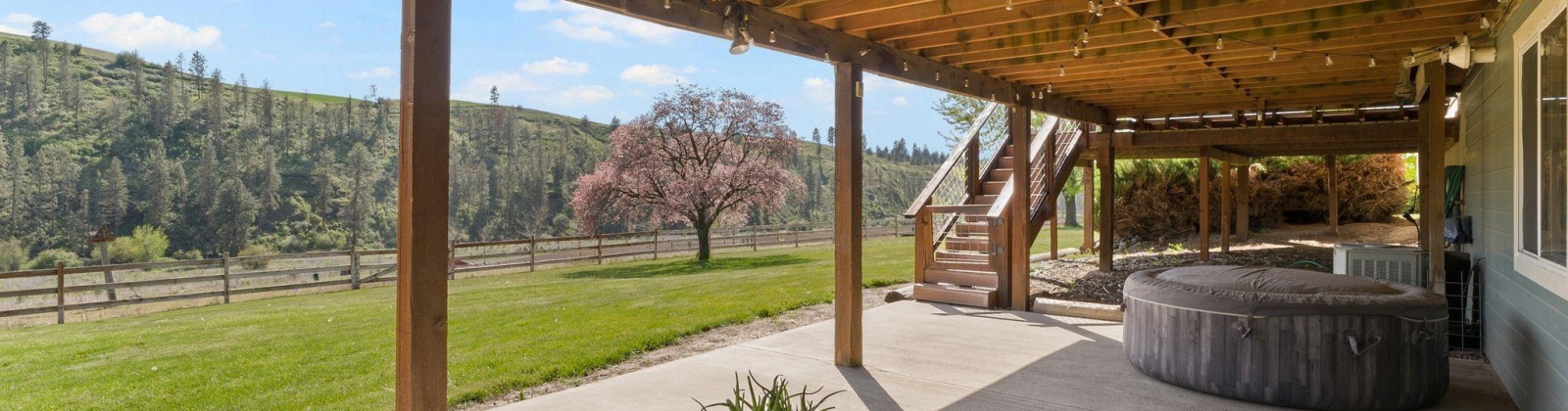Palouse River Road, Colfax, Washington 99111, 5 Bedrooms Bedrooms, 0 ,4 BathroomsBathrooms,Houses,For Sale,Palouse River Road,0,283940