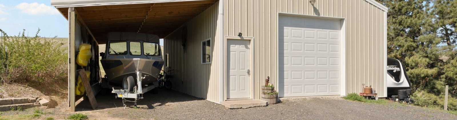 Palouse River Road, Colfax, Washington 99111, 5 Bedrooms Bedrooms, 0 ,4 BathroomsBathrooms,Houses,For Sale,Palouse River Road,0,283940