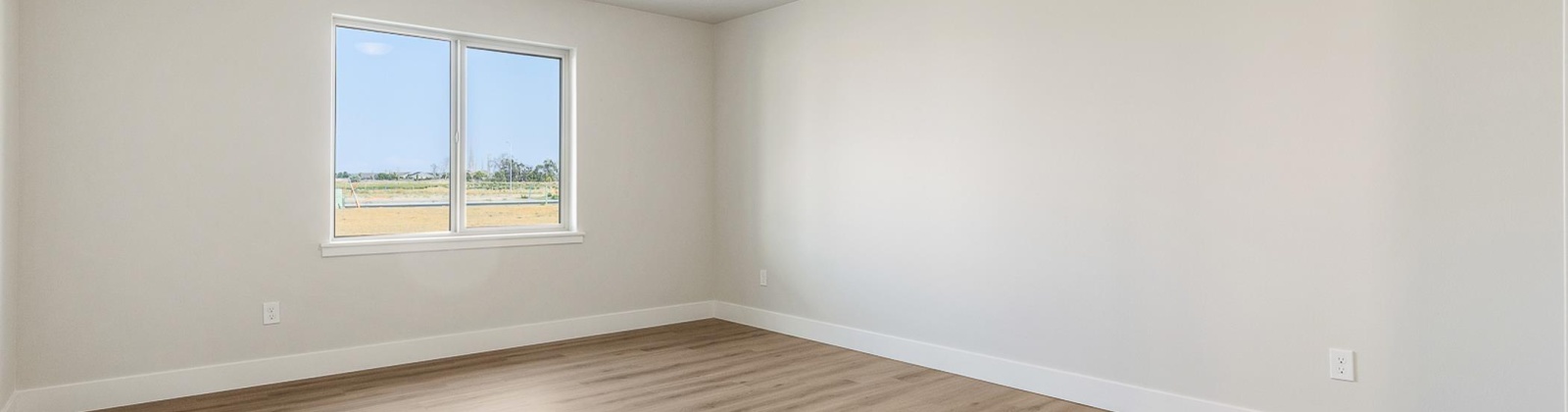 Brooks Ave, Pasco, Washington 99301, 4 Bedrooms Bedrooms, ,2 BathroomsBathrooms,Site Built-owned Lot,For Sale,Brooks Ave,283945