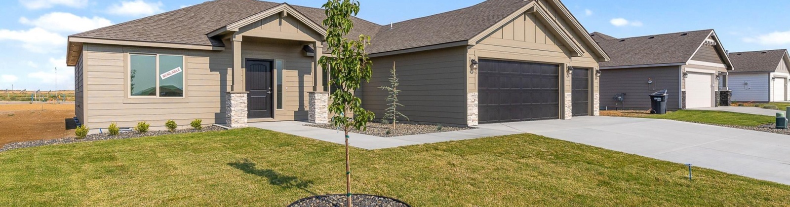 Brooks Ave, Pasco, Washington 99301, 4 Bedrooms Bedrooms, ,2 BathroomsBathrooms,Site Built-owned Lot,For Sale,Brooks Ave,283945
