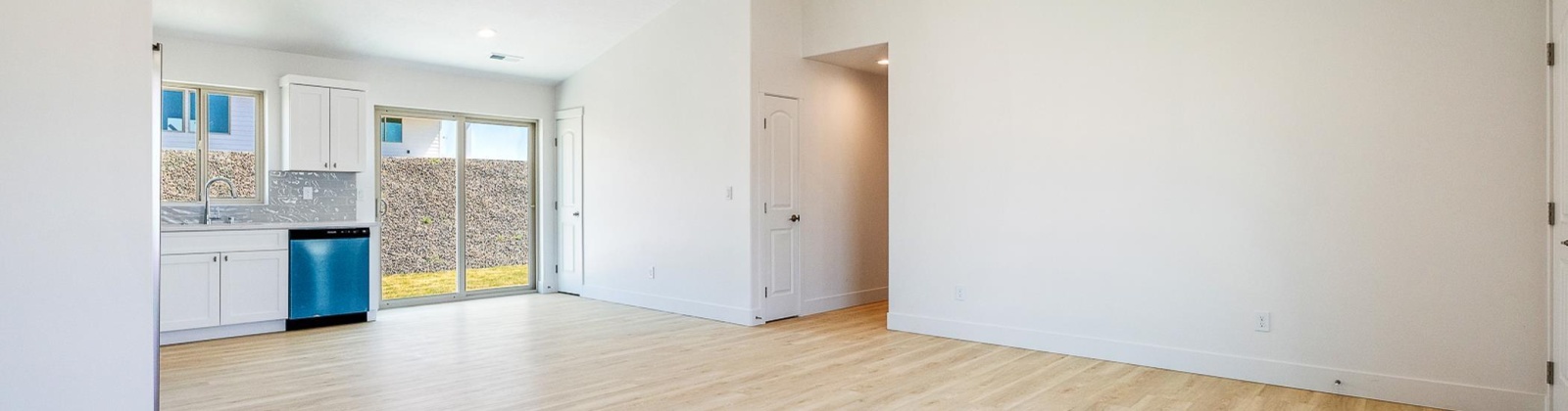 Penn St, Kennewick, Washington 99338, 3 Bedrooms Bedrooms, ,2 BathroomsBathrooms,Site Built-owned Lot,For Sale,Penn St,283948