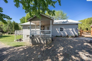 Babs Ave, Benton City, Washington 99320, 4 Bedrooms Bedrooms, ,2 BathroomsBathrooms,Site Built-owned Lot,For Sale,Babs Ave,283950