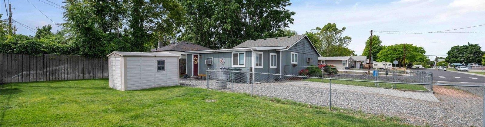 Wright Avenue, Richland, Washington 99352, 3 Bedrooms Bedrooms, ,2 BathroomsBathrooms,For Sale,Wright Avenue,284468