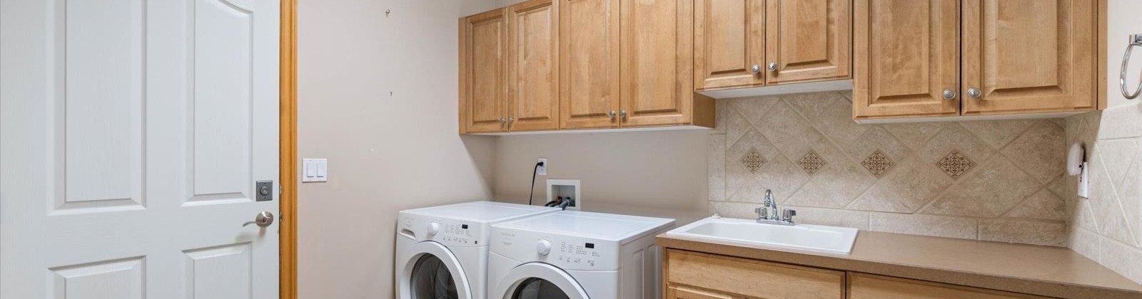 Johnson Street, Kennewick, Washington 99337, 3 Bedrooms Bedrooms, ,3 BathroomsBathrooms,For Sale,Johnson Street,283952
