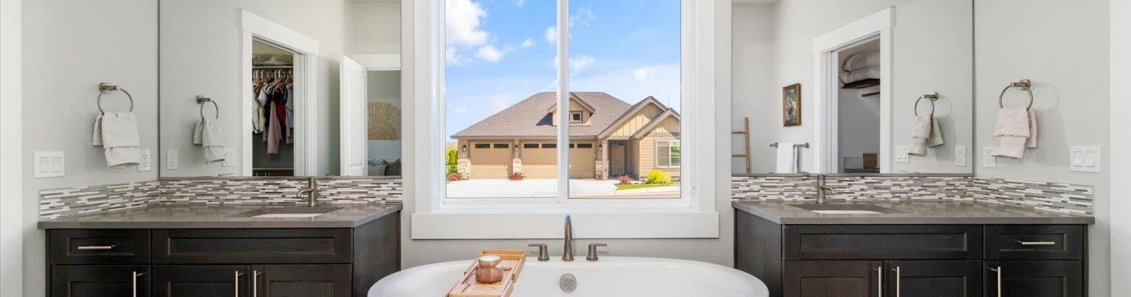 Legacy Lane, Richland, Washington 99352, 4 Bedrooms Bedrooms, ,3 BathroomsBathrooms,For Sale,Legacy Lane,283970