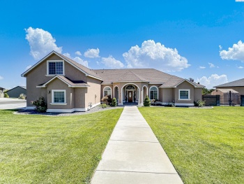 Adobe Dr, Pasco, Washington 99301, 4 Bedrooms Bedrooms, ,3 BathroomsBathrooms,For Sale,Adobe Dr,284492