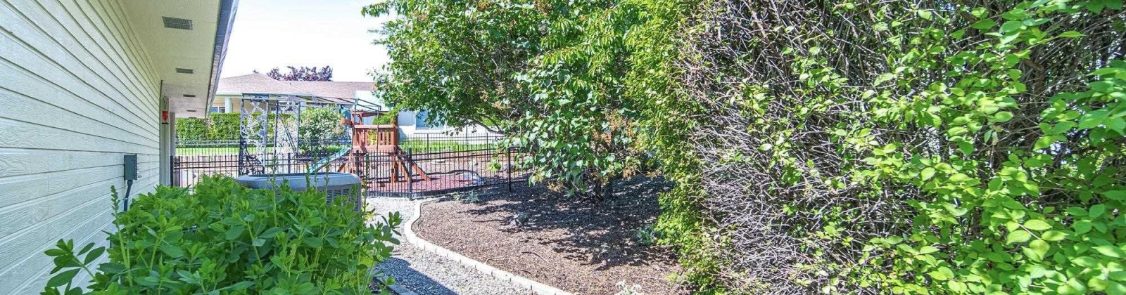 Yakima Ct, Yakima, Washington 98908-0000, 4 Bedrooms Bedrooms, ,3 BathroomsBathrooms,For Sale,Yakima Ct,284490
