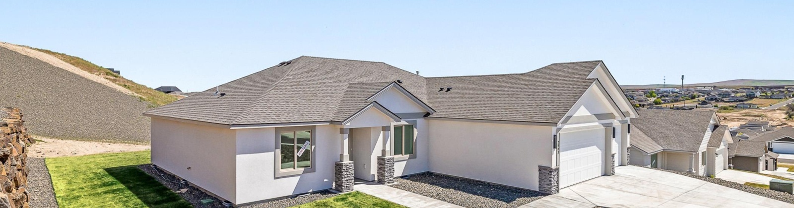 Osborne St, Kennewick, Washington 99338, 3 Bedrooms Bedrooms, ,2 BathroomsBathrooms,Site Built-owned Lot,For Sale,Osborne St,283980