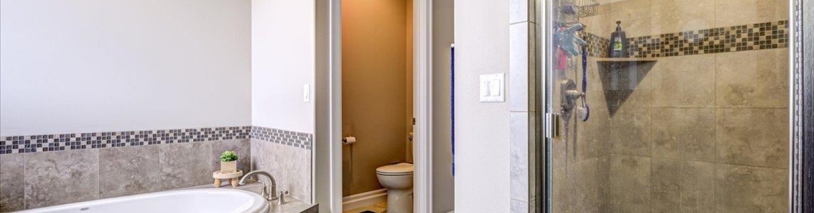 Summit View Dr, Kennewick, Washington 99338, 3 Bedrooms Bedrooms, ,2 BathroomsBathrooms,For Sale,Summit View Dr,284493
