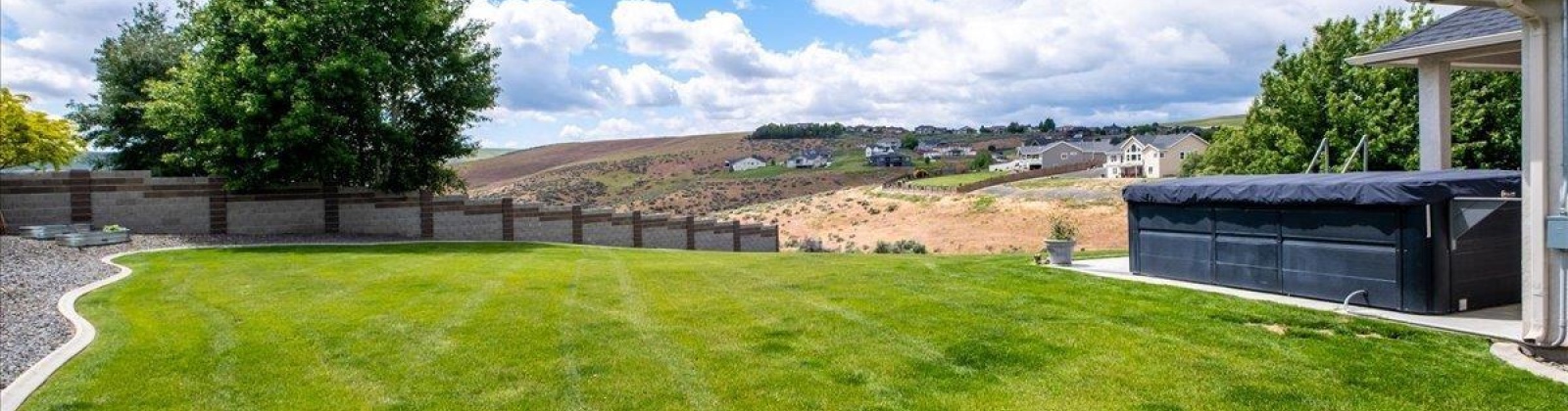 Summit View Dr, Kennewick, Washington 99338, 3 Bedrooms Bedrooms, ,2 BathroomsBathrooms,For Sale,Summit View Dr,284493