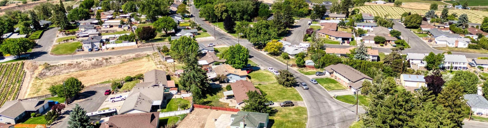 Grandview Ave, Sunnyside, Washington 98944, 4 Bedrooms Bedrooms, 0 ,1 BathroomBathrooms,Houses,For Sale,Grandview Ave,0,284500