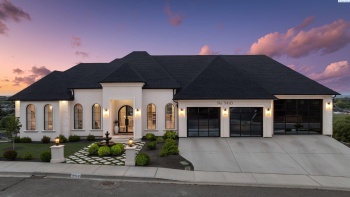 Hershey Lane, West Richland, Washington 99353, 4 Bedrooms Bedrooms, ,5 BathroomsBathrooms,For Sale,Hershey Lane,284503