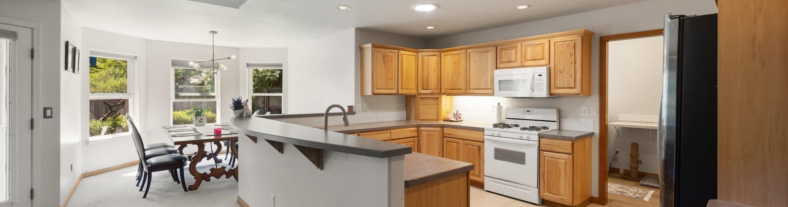 Newhaven Loop, Richland, Washington 99352, 3 Bedrooms Bedrooms, ,3 BathroomsBathrooms,Site Built-owned Lot,For Sale,Newhaven Loop,284010