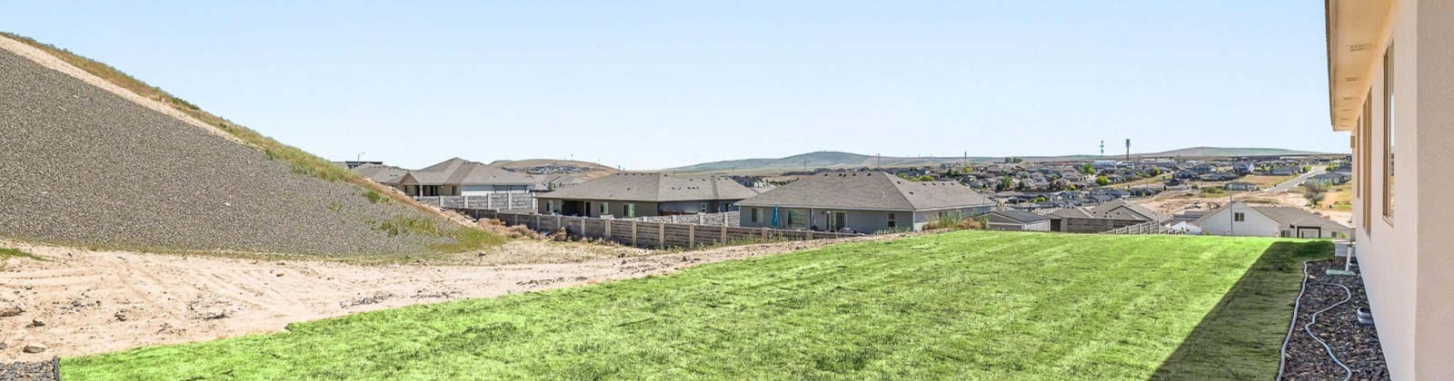 Osborne St, Kennewick, Washington 99338, 3 Bedrooms Bedrooms, ,2 BathroomsBathrooms,For Sale,Osborne St,284039