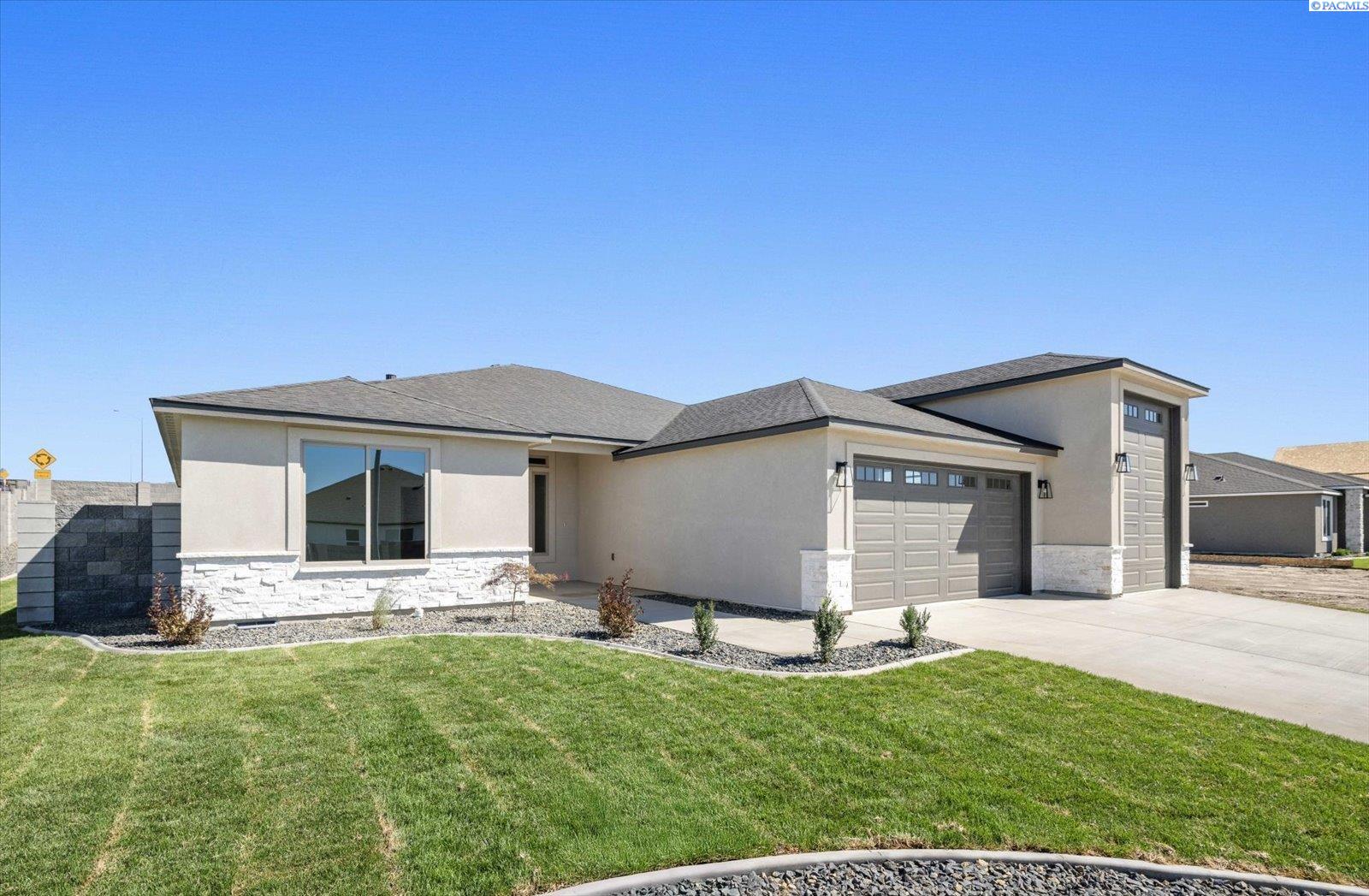Lazio Way, Richland, Washington 99352, 4 Bedrooms Bedrooms, 0 ,2 BathroomsBathrooms,Houses,For Sale,Lazio Way,0,284538