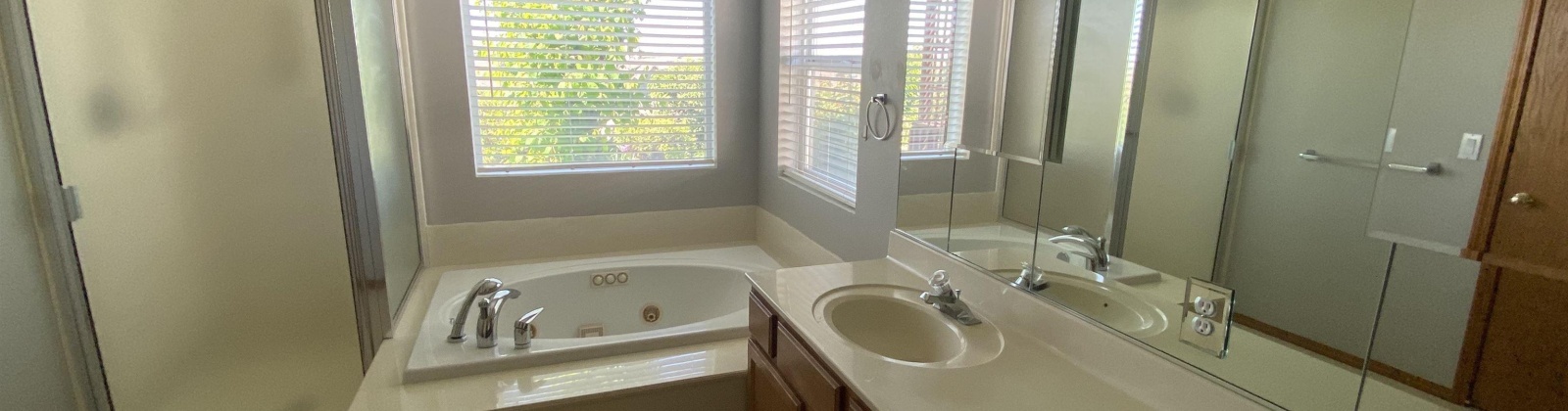 Maidstone St., Richland, Washington 99354-2192, 3 Bedrooms Bedrooms, ,4 BathroomsBathrooms,For Sale,Maidstone St.,284048