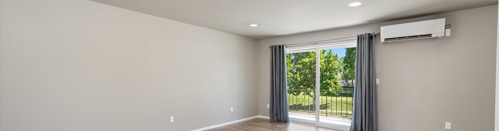 Waverly Place, Kennewick, Washington 99336, 2 Bedrooms Bedrooms, ,1 BathroomBathrooms,Co-op,For Sale,Waverly Place,284092