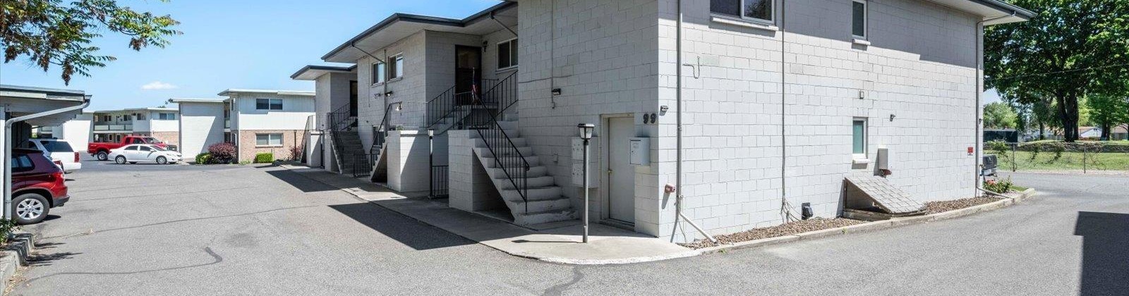 Waverly Place, Kennewick, Washington 99336, 2 Bedrooms Bedrooms, ,1 BathroomBathrooms,Co-op,For Sale,Waverly Place,284092