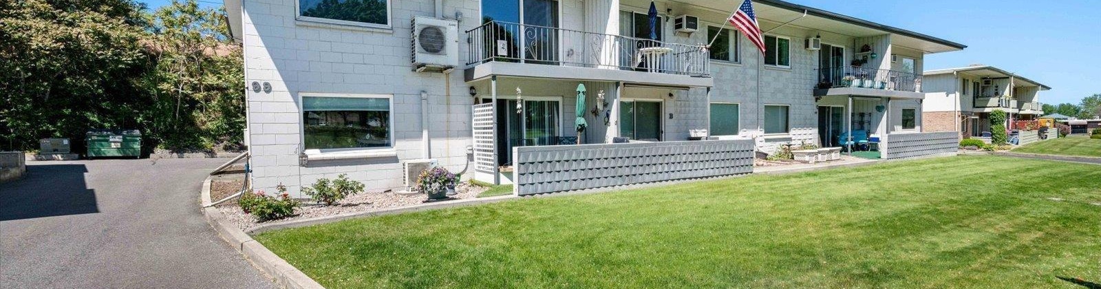 Waverly Place, Kennewick, Washington 99336, 2 Bedrooms Bedrooms, ,1 BathroomBathrooms,Co-op,For Sale,Waverly Place,284092