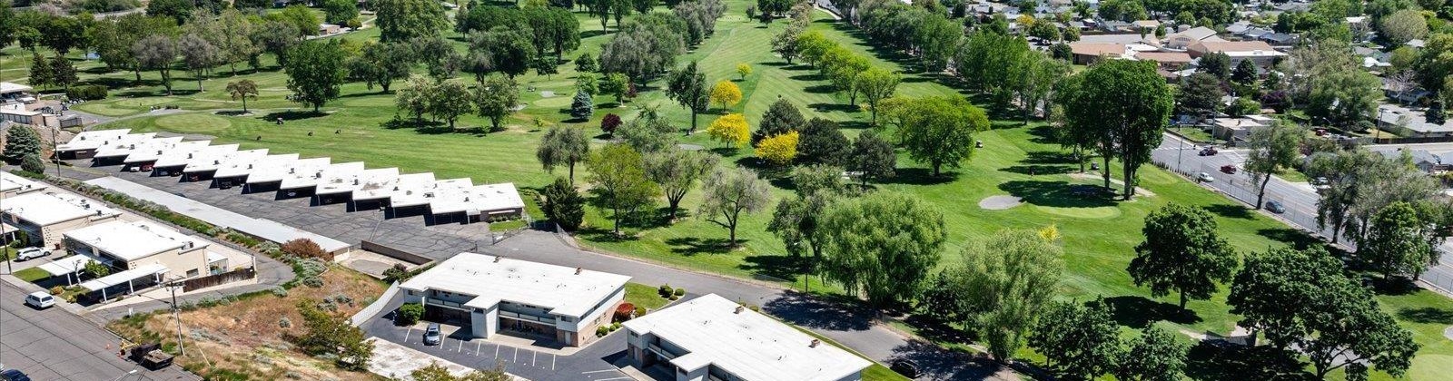 Waverly Place, Kennewick, Washington 99336, 2 Bedrooms Bedrooms, ,1 BathroomBathrooms,Co-op,For Sale,Waverly Place,284092