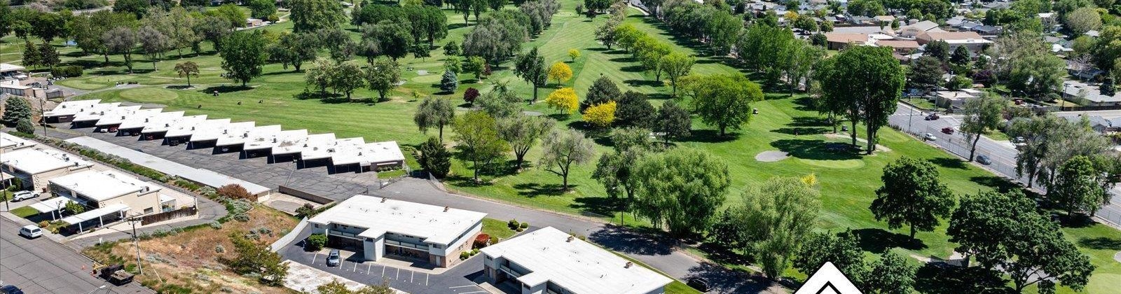 Waverly Place, Kennewick, Washington 99336, 2 Bedrooms Bedrooms, ,1 BathroomBathrooms,Co-op,For Sale,Waverly Place,284092