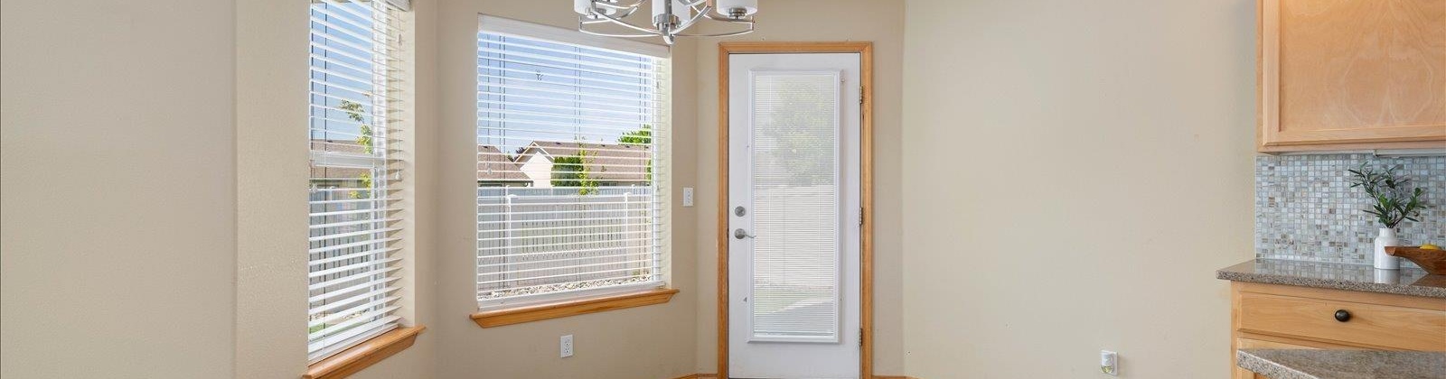 Foxglove Ave, Richland, Washington 99352, 3 Bedrooms Bedrooms, ,2 BathroomsBathrooms,For Sale,Foxglove Ave,284116