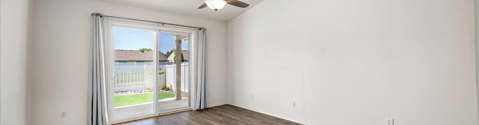 Foxglove Ave, Richland, Washington 99352, 3 Bedrooms Bedrooms, ,2 BathroomsBathrooms,For Sale,Foxglove Ave,284116