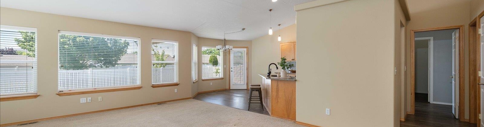 Foxglove Ave, Richland, Washington 99352, 3 Bedrooms Bedrooms, ,2 BathroomsBathrooms,For Sale,Foxglove Ave,284116