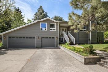 Greenhill, Pullman, Washington 99163, 5 Bedrooms Bedrooms, ,6 BathroomsBathrooms,Site Built-owned Lot,For Sale,Greenhill,284126