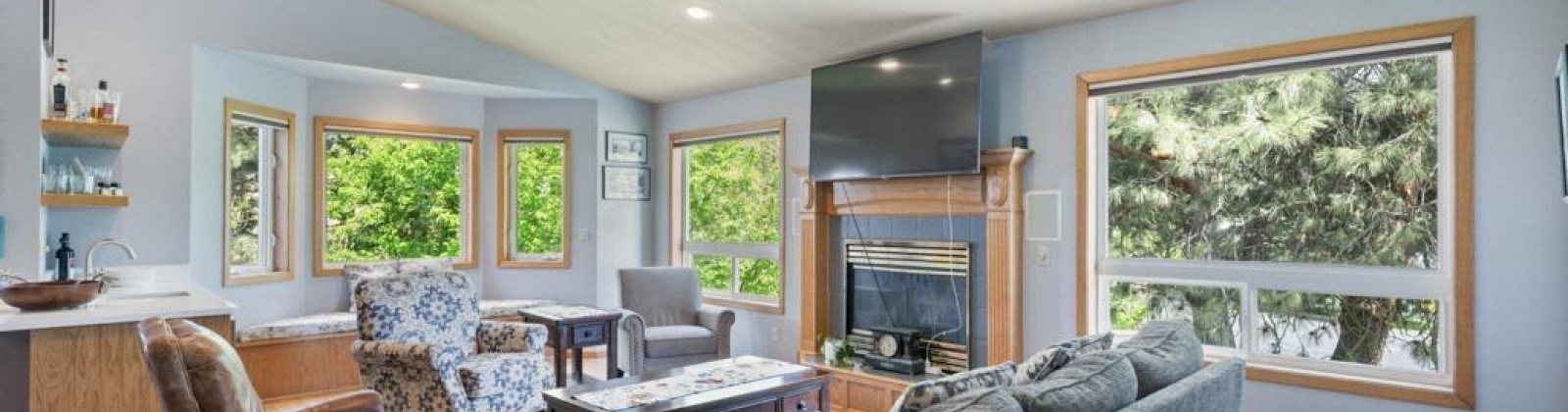 Greenhill, Pullman, Washington 99163, 5 Bedrooms Bedrooms, ,6 BathroomsBathrooms,Site Built-owned Lot,For Sale,Greenhill,284126