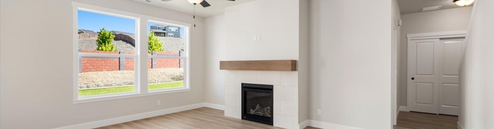 28th Place, Kennewick, Washington 99338, 4 Bedrooms Bedrooms, ,3 BathroomsBathrooms,For Sale,28th Place,284128