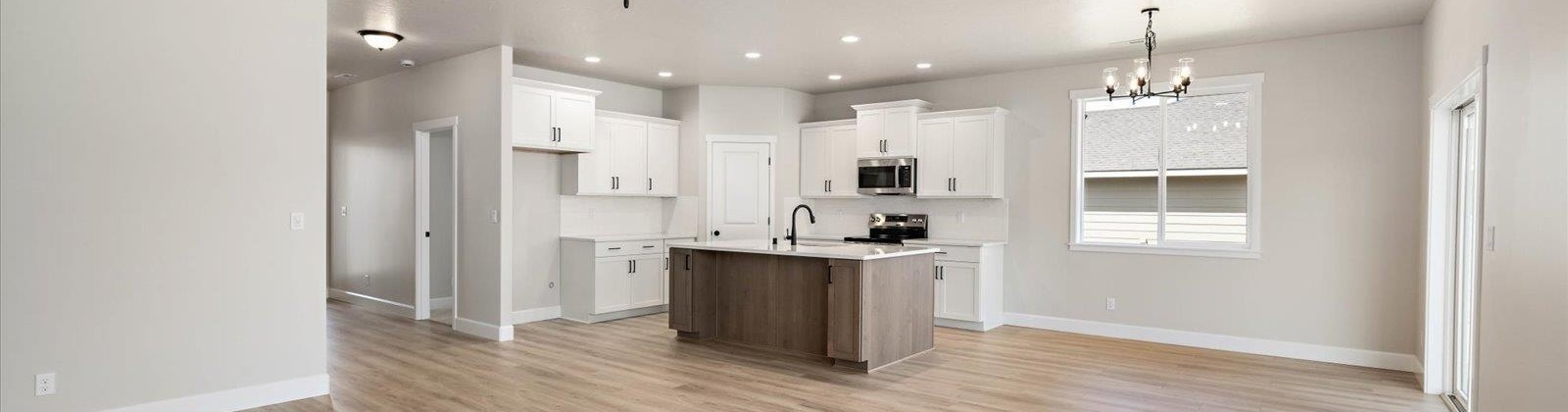 28th Place, Kennewick, Washington 99338, 4 Bedrooms Bedrooms, ,3 BathroomsBathrooms,For Sale,28th Place,284128