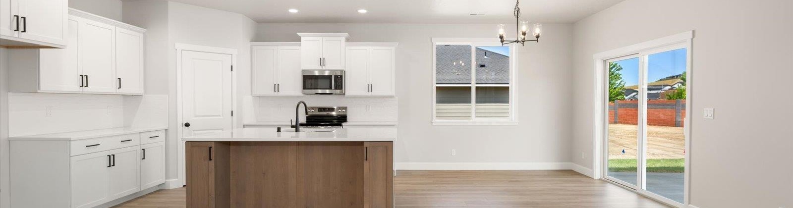 28th Place, Kennewick, Washington 99338, 4 Bedrooms Bedrooms, ,3 BathroomsBathrooms,For Sale,28th Place,284128