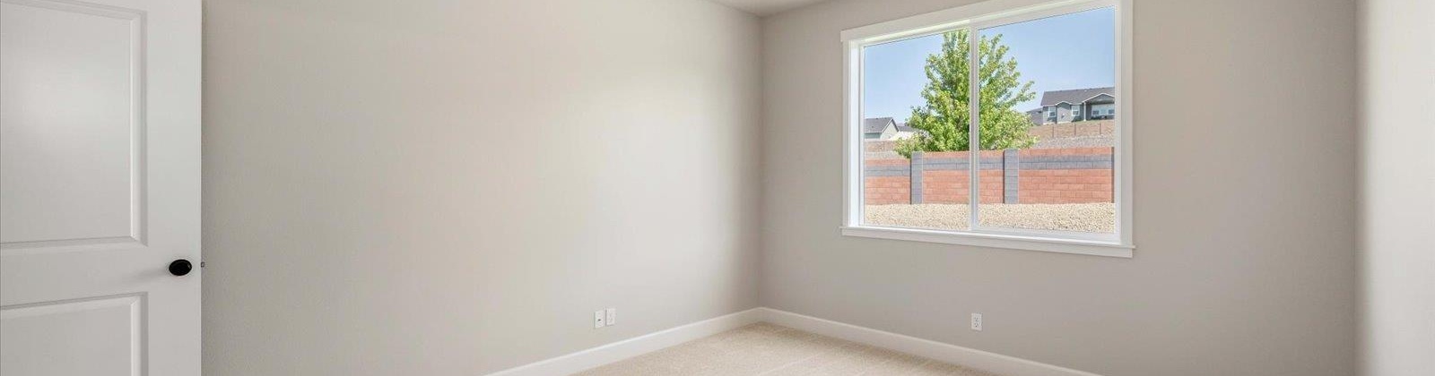 28th Place, Kennewick, Washington 99338, 4 Bedrooms Bedrooms, ,3 BathroomsBathrooms,For Sale,28th Place,284128