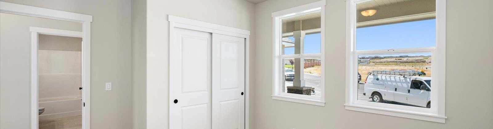 28th Place, Kennewick, Washington 99338, 4 Bedrooms Bedrooms, ,3 BathroomsBathrooms,For Sale,28th Place,284128