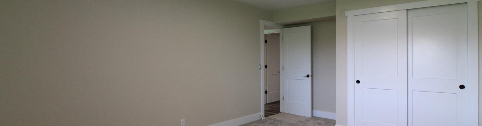 Johnson Place, Kennewick, Washington 99337, 5 Bedrooms Bedrooms, ,3 BathroomsBathrooms,Site Built-owned Lot,For Rent,Johnson Place,284146