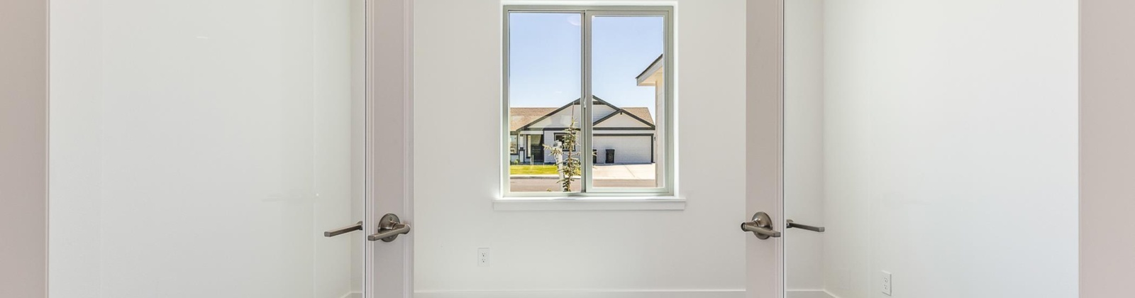 Brooks Ave, Pasco, Washington 99301, 3 Bedrooms Bedrooms, ,2 BathroomsBathrooms,For Sale,Brooks Ave,284164