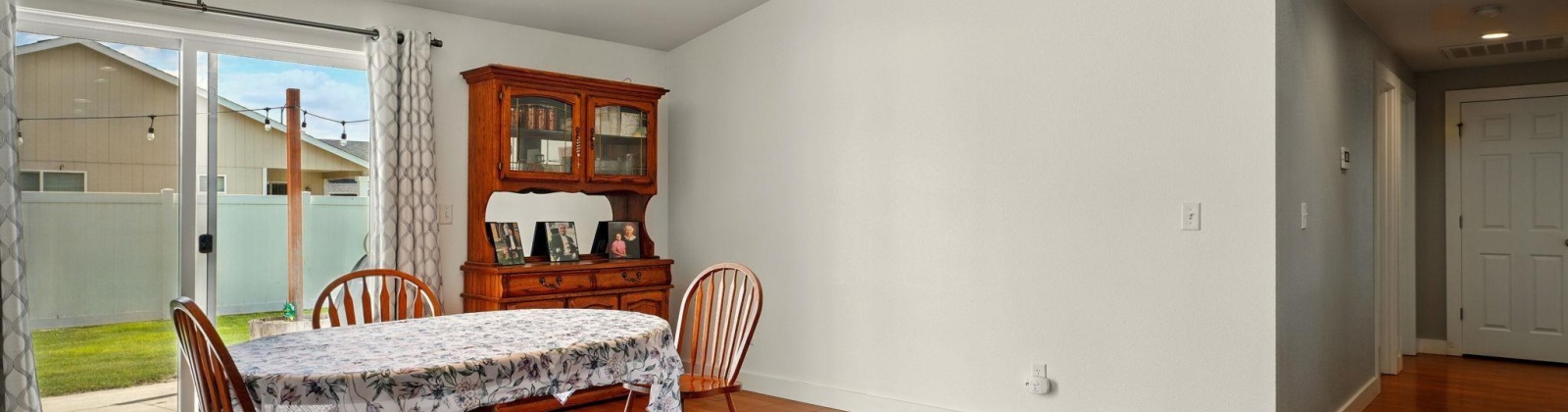 Montgomery Lane, Pasco, Washington 99301, 4 Bedrooms Bedrooms, ,2 BathroomsBathrooms,For Sale,Montgomery Lane,284194