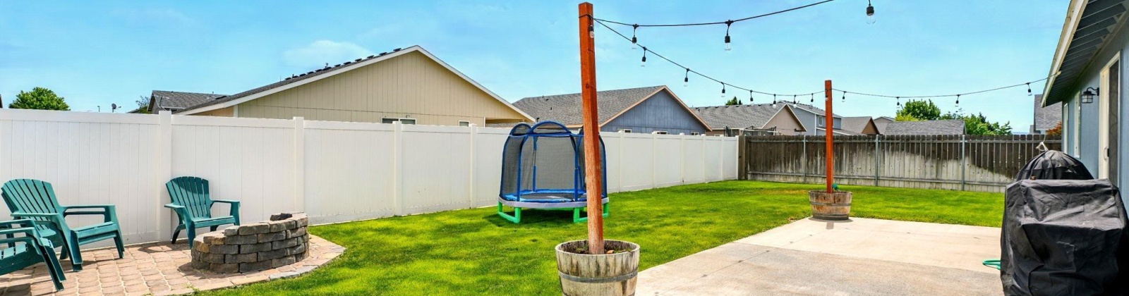 Montgomery Lane, Pasco, Washington 99301, 4 Bedrooms Bedrooms, ,2 BathroomsBathrooms,For Sale,Montgomery Lane,284194