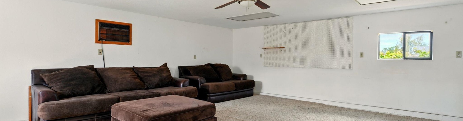 Conway St, Kennewick, Washington 99336, 3 Bedrooms Bedrooms, ,2 BathroomsBathrooms,For Sale,Conway St,284198