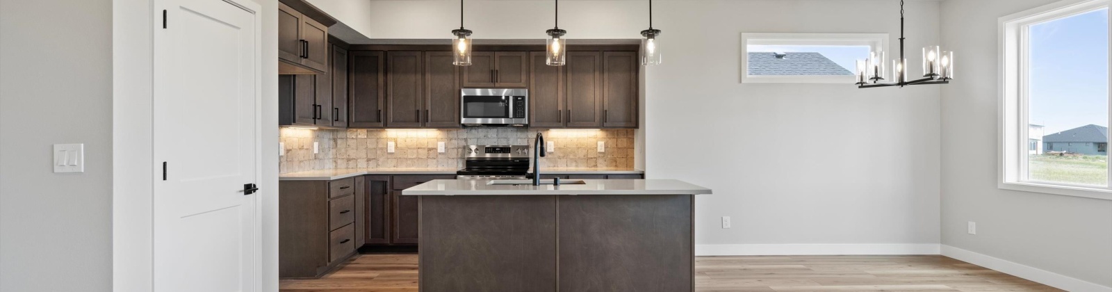 Tarragon Avenue, Richland, Washington 99352, 3 Bedrooms Bedrooms, 0 ,2 BathroomsBathrooms,Houses,For Sale,Tarragon Avenue,0,284204