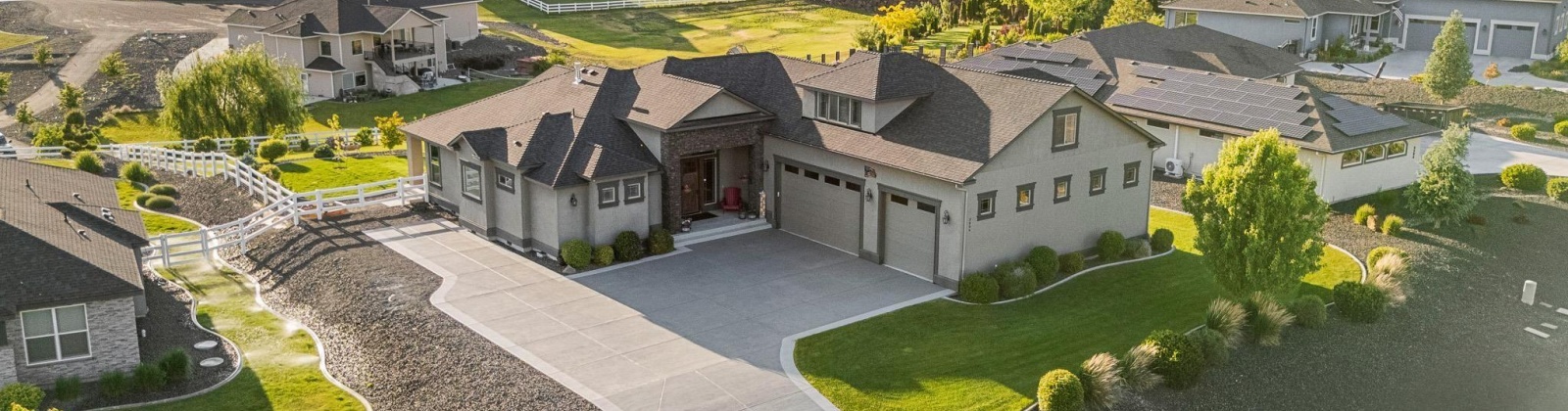 Bermuda Rd, Kennewick, Washington 99338, 3 Bedrooms Bedrooms, 0 ,4 BathroomsBathrooms,Houses,For Sale,Bermuda Rd,0,284211