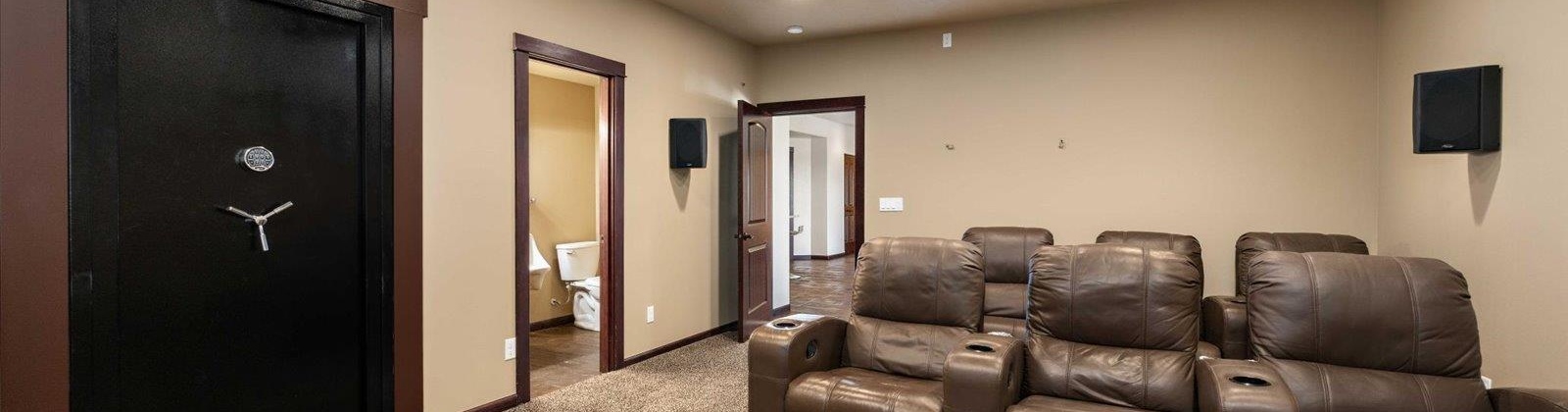 Hill Dr, Eltopia, Washington 99330, 4 Bedrooms Bedrooms, ,5 BathroomsBathrooms,For Sale,Hill Dr,284267