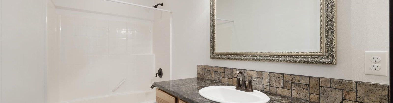 Hill Dr, Eltopia, Washington 99330, 4 Bedrooms Bedrooms, ,5 BathroomsBathrooms,For Sale,Hill Dr,284267